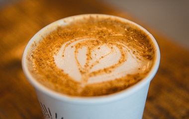 Advantages of using paper cups over plastic cups