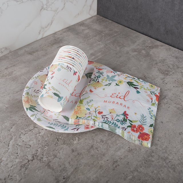 High quality thickened disposable paper tableware factory directly shipped